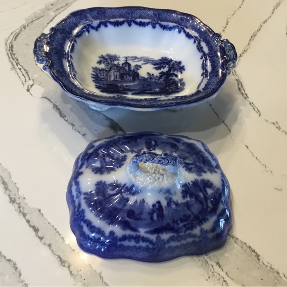 Vintage Flow Blue Covered Dish stamped & numbered - Picture 9 of 11